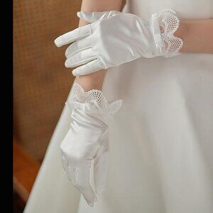 Women Lace Gloves